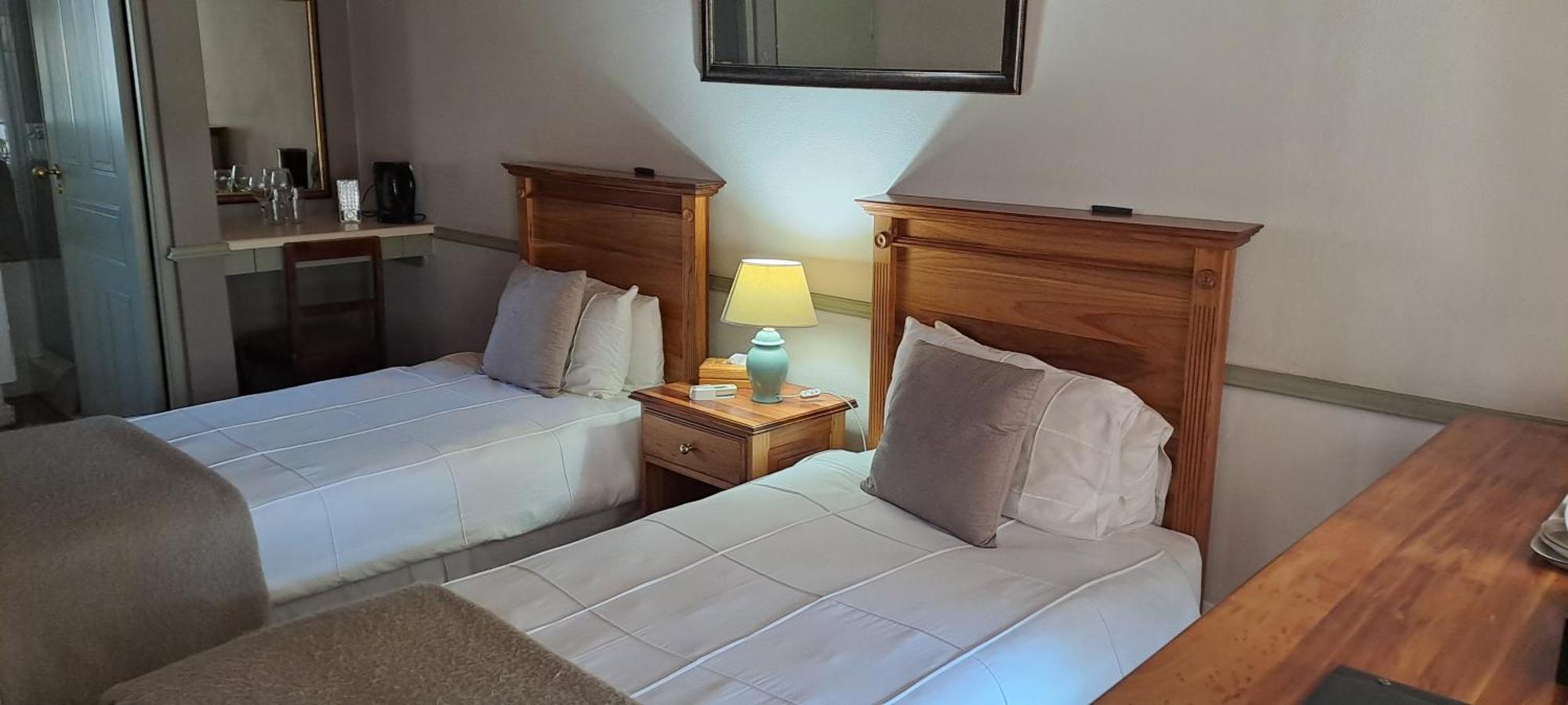 Housemartin Lodge & Self Catering De Rust Kültér fotó