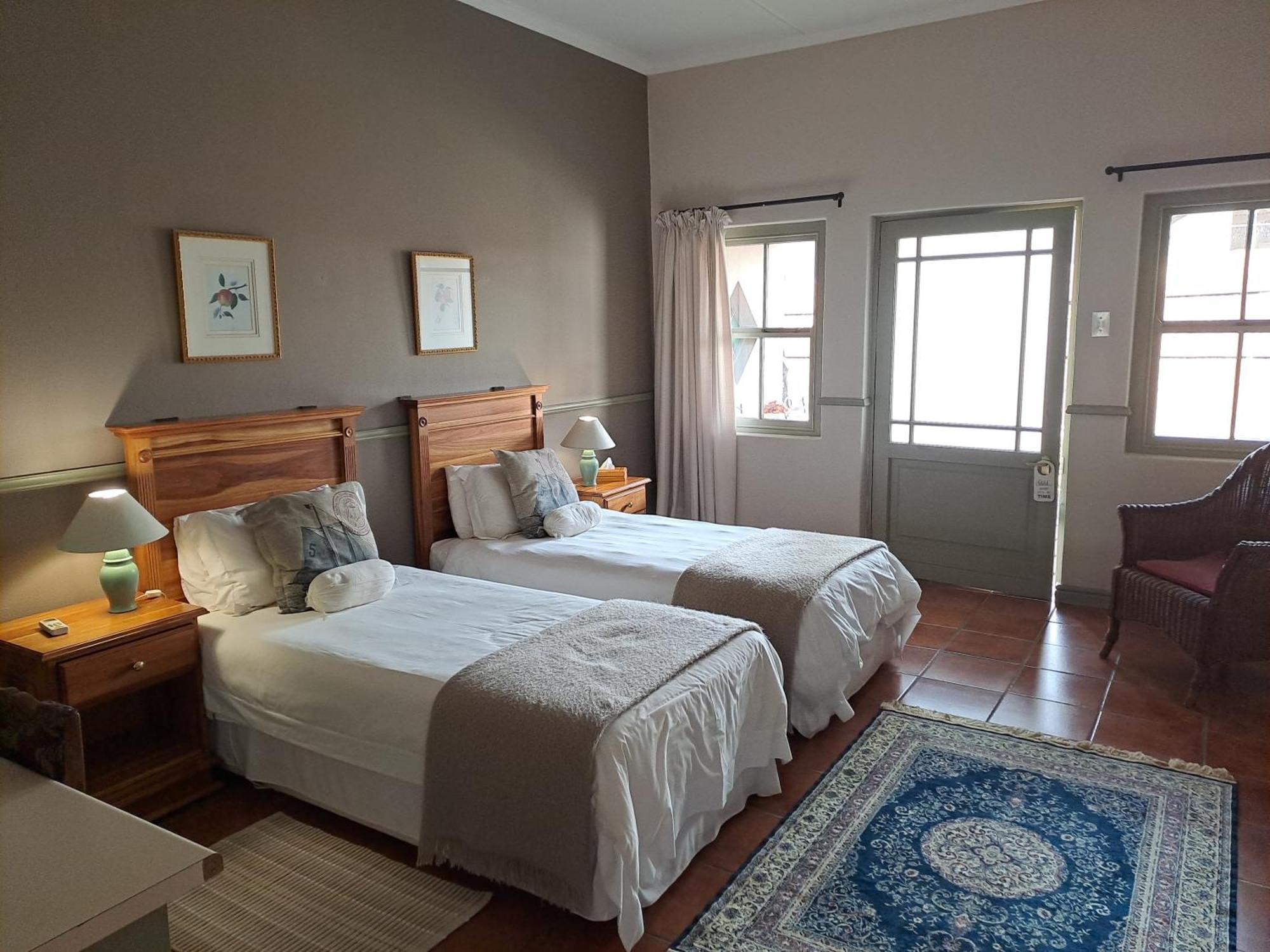 Housemartin Lodge & Self Catering De Rust Kültér fotó